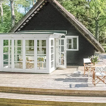 Holiday home Staengestykket *
